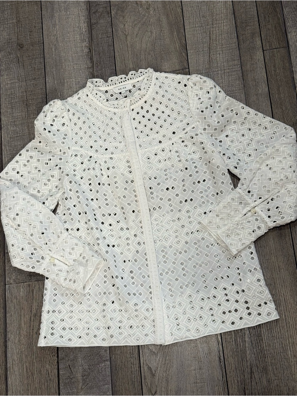 Reiss Yasmin Embroidered Top - Picture 4 of 15